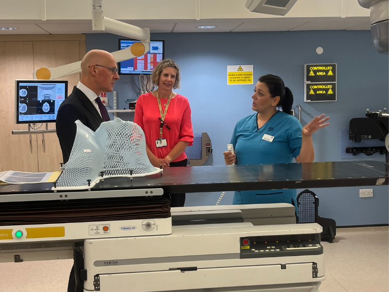 First Minister Visits Single Point of Contact Service at Edinburgh Cancer Centre